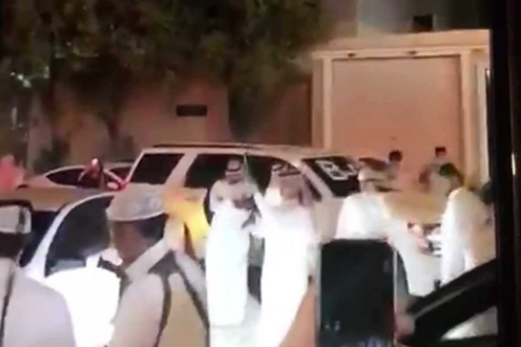 النائب العام يوجه بالقبض على مطلقي النار من أسلحة رشاشة في إحدى المناسبات