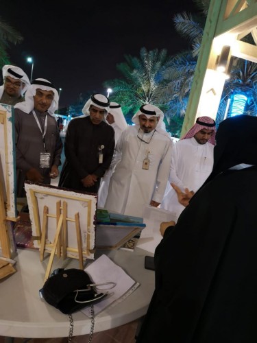 مكتب العمل بمحافظة القطيف يشارك في مهرجان “البراحة”