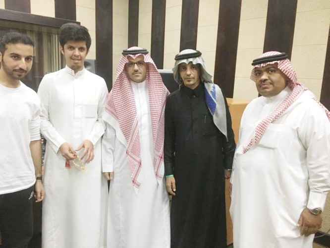 اذاعة الرياض تطلق برنامجها الاسبوعي » نسهر سوا»