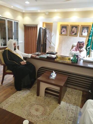 محافظ الداير يستقبل إمام الحرم المكي الدوسري