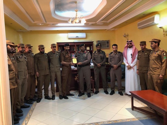 مدير شرطة رابغ يقوم بزيارة الى شعبة الأسلحة وإبطال المتفجرات