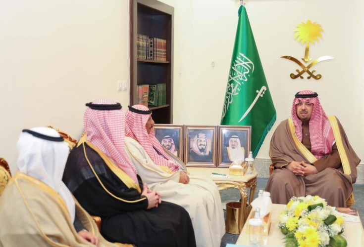 الأمير فيصل بن خالد بن سلطان يستقبل رئيس اللجنة الوطنية لرعاية السجناء “تراحم” بالحدود الشمالية