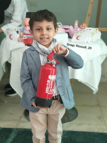 اصغر متطوع ضمن فريق همسات الثقافي بالاحساء حسن المحمد سالم عمره 4سنوات و4اشهر