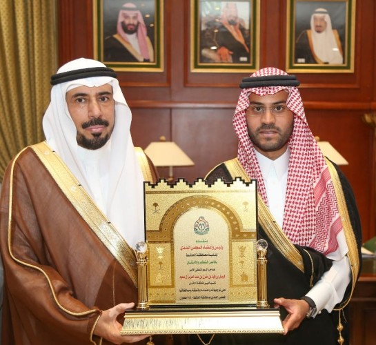 سمو نائب أمير حائل يستقبل محافظ الحائط وأعضاء المجلس البلدي بالمحافظة