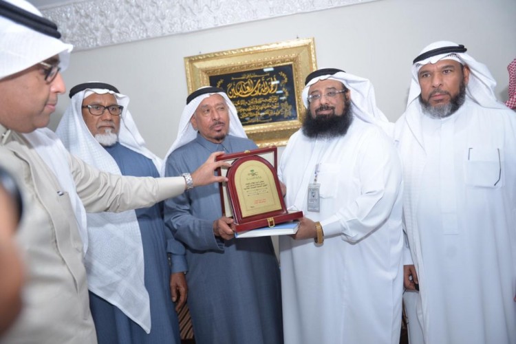 مساعدي مدير الشئون الصحية بالأحساء في ضيافة أسرة الهلال ببلدة الجشة