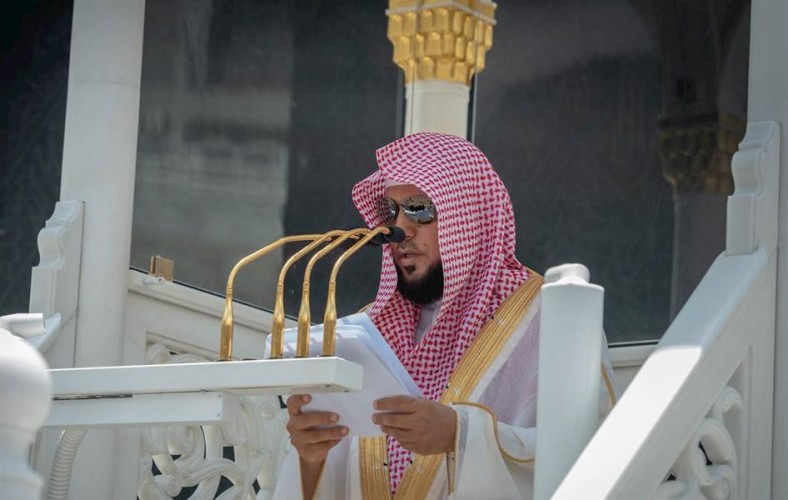 خطيب المسجد الحرام: ابتهجوا بشهر رمضان وباركوا لبعضكم بقدومه