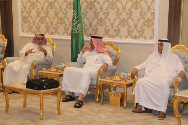 الأمير عبدالعزيز بن جلوي يستقبل رئيس هوية الأحساء