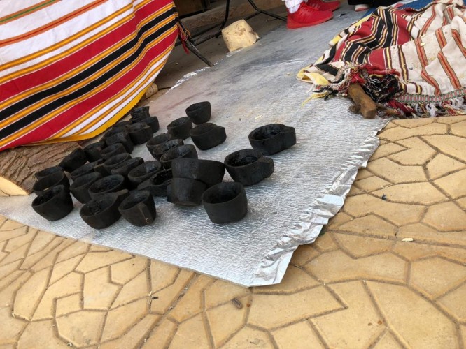 فقيهي يستعرض بـ”الجنادرية 33″ خبرة 80 عاماً في مهنة صناعة الصِحَافْ