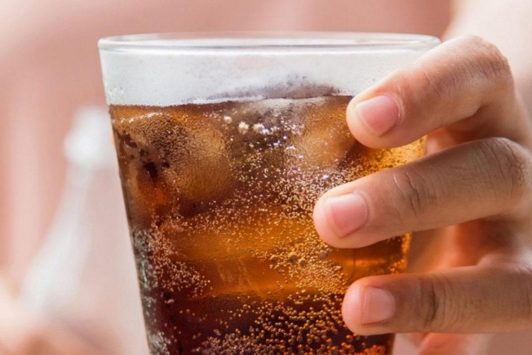 مشروبات «الدايت» خطر على قلب النساء.. في هذه الحالة