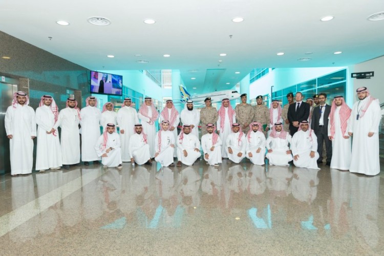 شركة أنترا للتقنيات الدفاعية تستقطب 22 خريجاً من كلية علوم الطيران