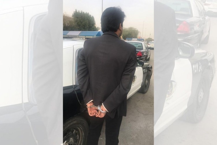 القبض على وافد انتحل صفة طبيب بالرياض