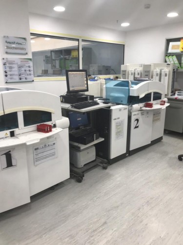 مستشفى القريات العام يجري أكثر من 2 مليون فحصاً مخبرياً