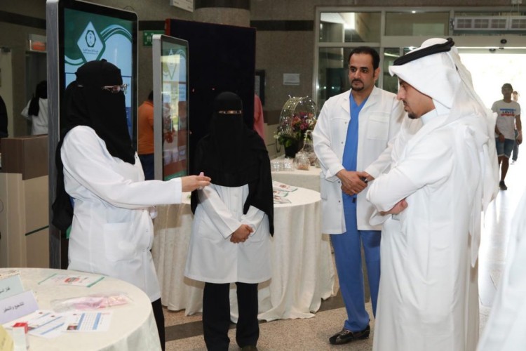 “مدينة الملك سعود الطبية ” احذروا تقويم الزينة