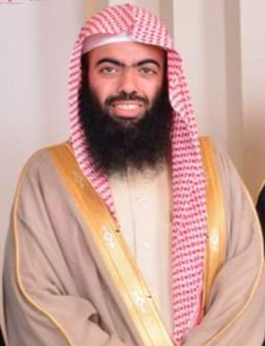 إمام الجامع الكبير بخميس مشيط يهنئ القيادة بنجاح موسم حج 1440