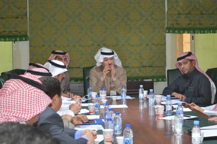 “المجلس البيطري” يناقش مشاكل ومعوقات صناعة الدواجن وإشراك الشركات في تطوير القطاع