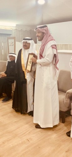 الدكتور ” عبدالله الفيفي ” يشكر جمعية الثقافة والفنون بالشماليه