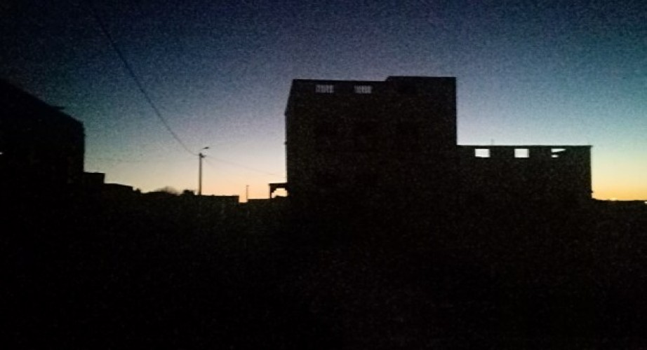 انقطاع الكهرباء عن قرية بدع بن خلف لأكثر من 24ساعات