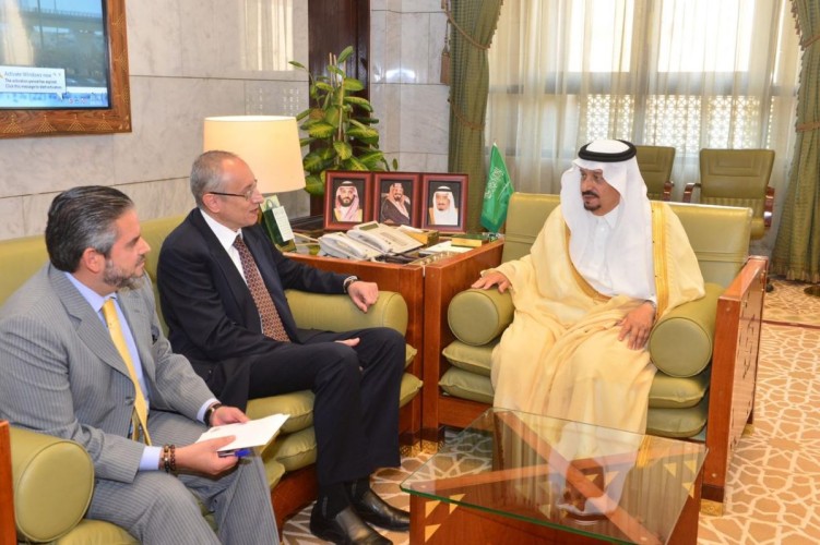 سمو أمير منطقة الرياض يستقبل القائم بأعمال سفارة المكسيك