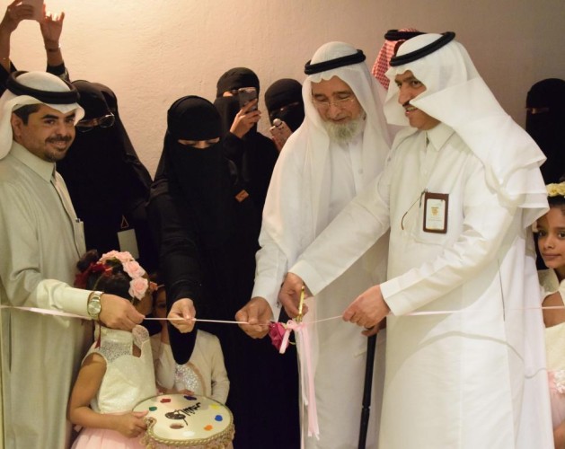 المقبل يفتتح “معرض قصص وحضارات” بالدمام