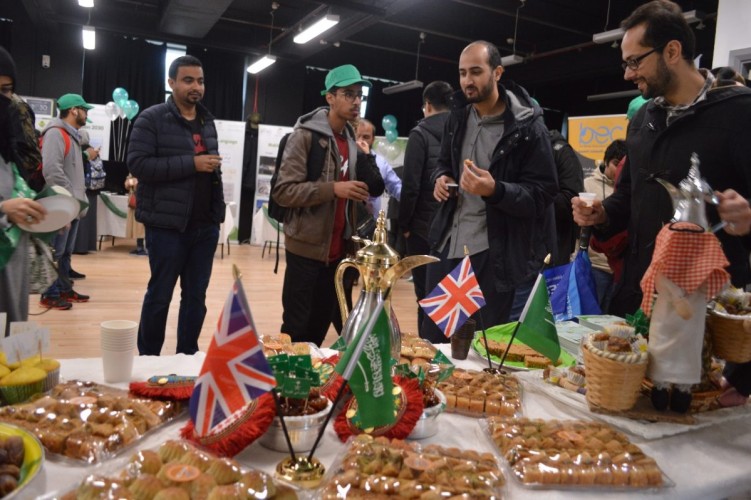 النادي السعودي بمانشستر البريطانية يحتفل باليوم الوطني88