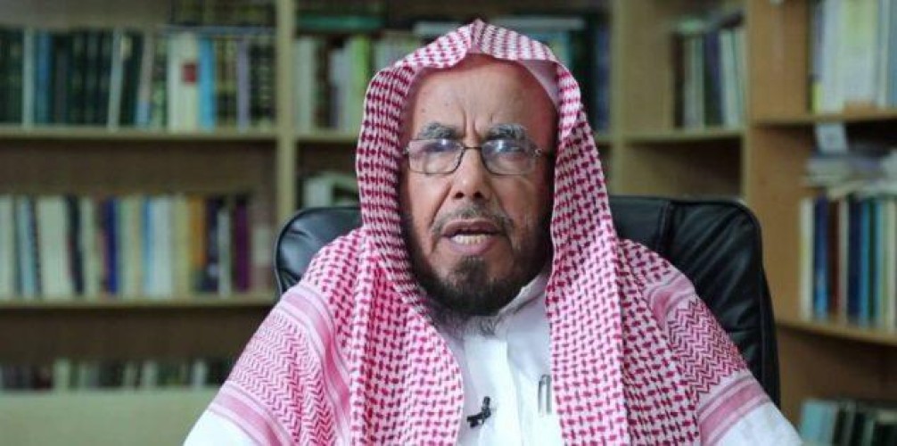 المطلق: هذا هو وقت الإمساك الصحيح حتى لو تأخر المؤذن في رفع أذان الفجر