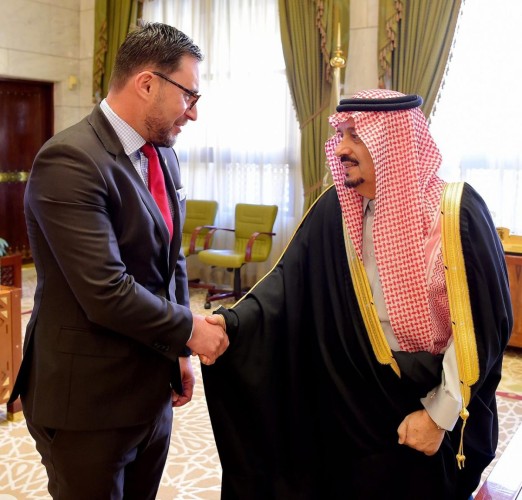 أمير منطقة الرياض يستقبل سفير نيوزيلندا لدى المملكة