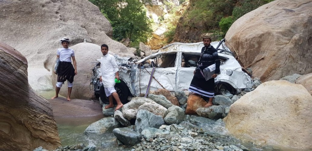 جهود جبارة بذلها متطوعون الريث للبحث عن مفقودي وادي لجب