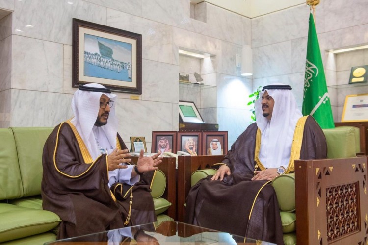 سمو أمير منطقة الرياض بالنيابة يستقبل مدير عام الشؤون الصحية بالمنطقة