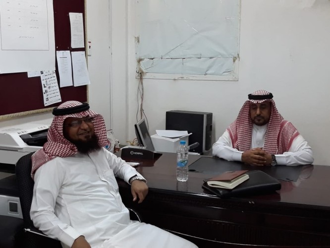 الهجري يزور مدرسة الطاهرية الابتدائية