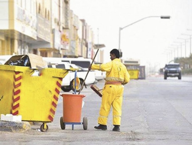 مكة.. إلزام مقاولي النظافة بتوفير ملابس شتوية للعمال