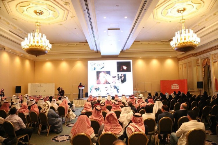 متخصصة في علاج وجراحة العیون الوراثیة : العام المقبل سیشھد علاج لإحدى طفرات العشا اللیلي