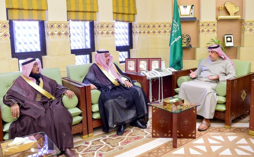 وكيل إمارة الرياض يستقبل مدير المجاهدين بالمنطقة