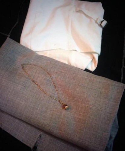 ما زالت تحتفظ بزيّها المدرسي منذ 29 عاماً.. سيدة تحكي ذكرياتها مع التعليم