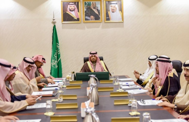 أمير الحدود الشمالية يعتمد الخطة العامة لمشاركة المنطقة في مهرجان الجنادرية