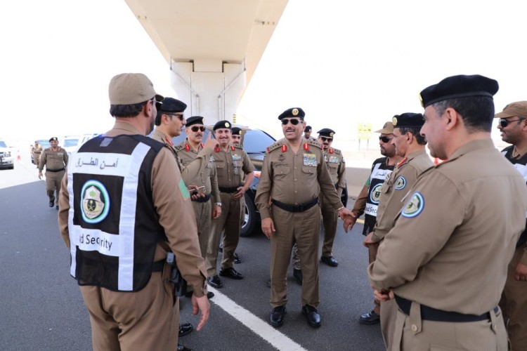 مدير الأمن العام يوجه بسرعة تفعيل نقطة بوابة المدينة الجنوبية الجديدة
