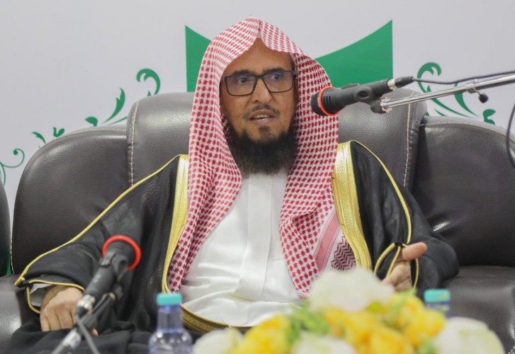 نائب وزير الشؤون الإسلامية يتفقد فرع الوزارة بالحدود الشمالية