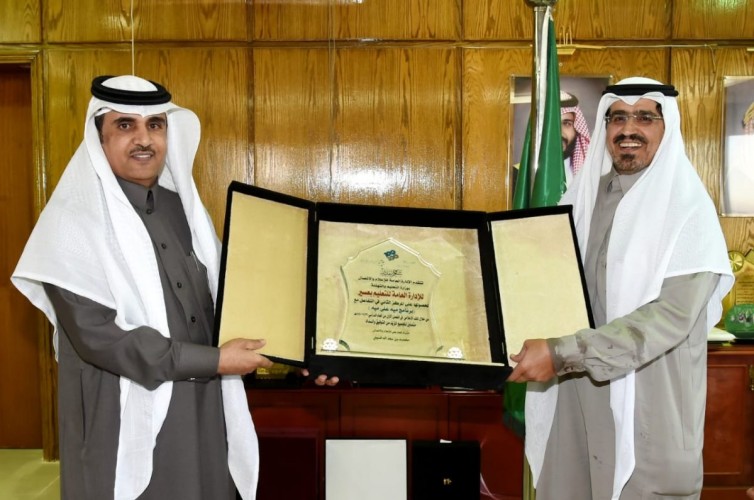 درع التميز الإعلامي لتعليم عسير