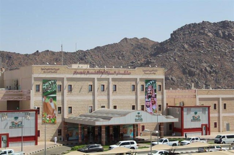 إنهاء معاناة طفل من تشوه خلقي