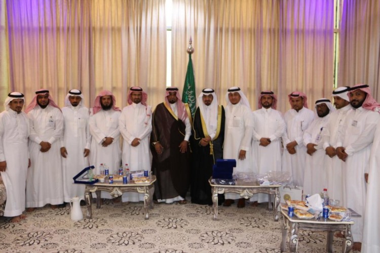 محافظ الريث “أبو قرن” يرعى حفل تدشّين فريق إحتواء التطوعي