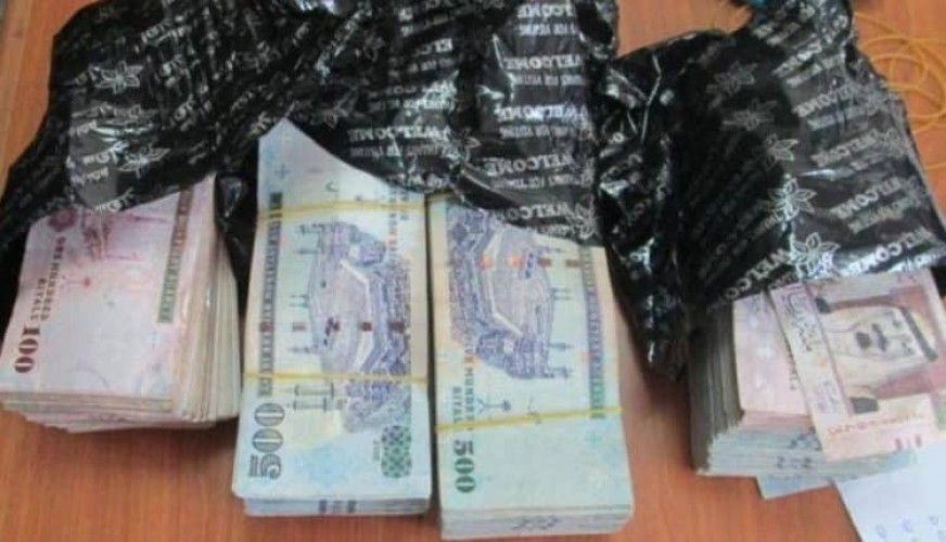 إحالة قضية “سرقة نصف مليون ريال” من حساب “مسن العارضة” إلى النيابة.. تفاصيل