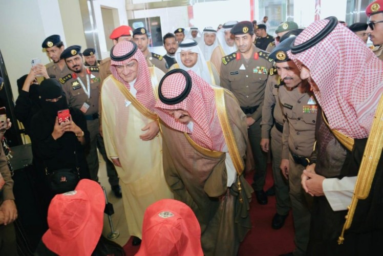 مشعل بن ماجد يدشن الاحتفال باليوم العالمي للدفاع المدني تحت شعار«سلامة الأطفال غايتنا»