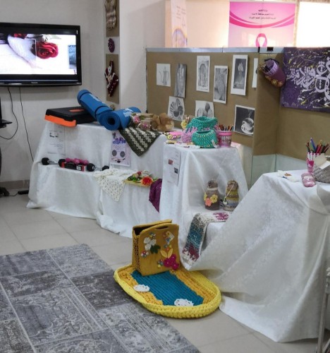 معرض نتاج تعلم بمناسبة اليوم العربي لمحو الأمية بتعليم الأحساء