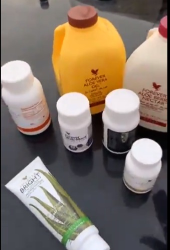 شاهد.. ضبط وافد يبيع مكملات غذائية وأدوية جنسية فاسدة بالترويج لها داخل التغريدات بـ”تويتر”