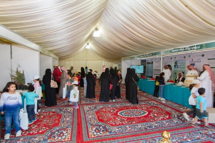المعرض التوعوي المصاحب لأسبوع البيئة بتبوك يشهد توافد أعداد كبيرة من الزوار