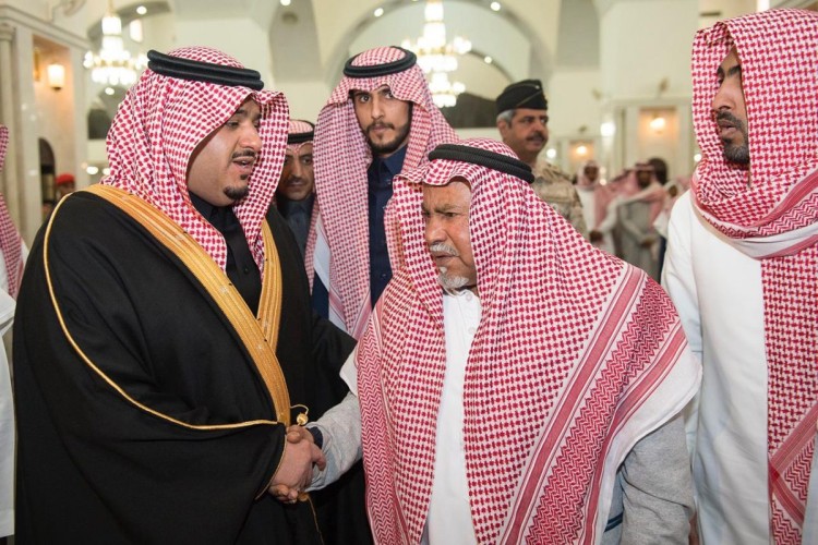 نائب أمير منطقة الرياض ينقل تعازي القيادة للشهيد مجرشي