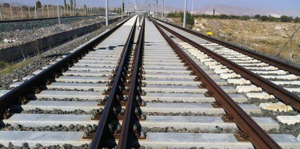 عقوبات رادعة تستهدف المعتدين على السكك الحديدية