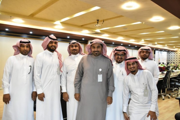 مع عودة الدوام بعد إجازة عيد الفطر المبارك .. بلدية القفل تقيم حفل معايدة لمنسوبيها