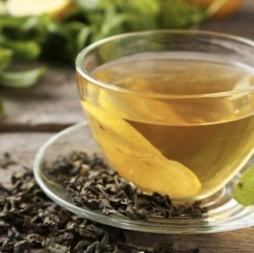 هذه أفضل التوقيتات لشرب الشاي الأخضر وإلا سيضرك كثيراً!