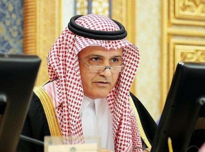 عضو شورى” يكشف مفاجآت صادمة عن المحلات التجارية بالشوارع.. ويطالب بإجراءات عاجلة