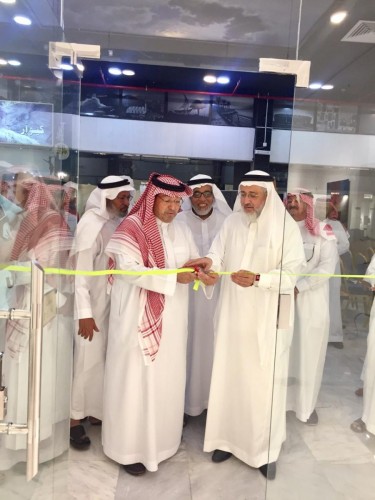 افتتاح المعرض الجماعي التشكيلي “ضجيج الألوان” بمركز أدهم للفنون